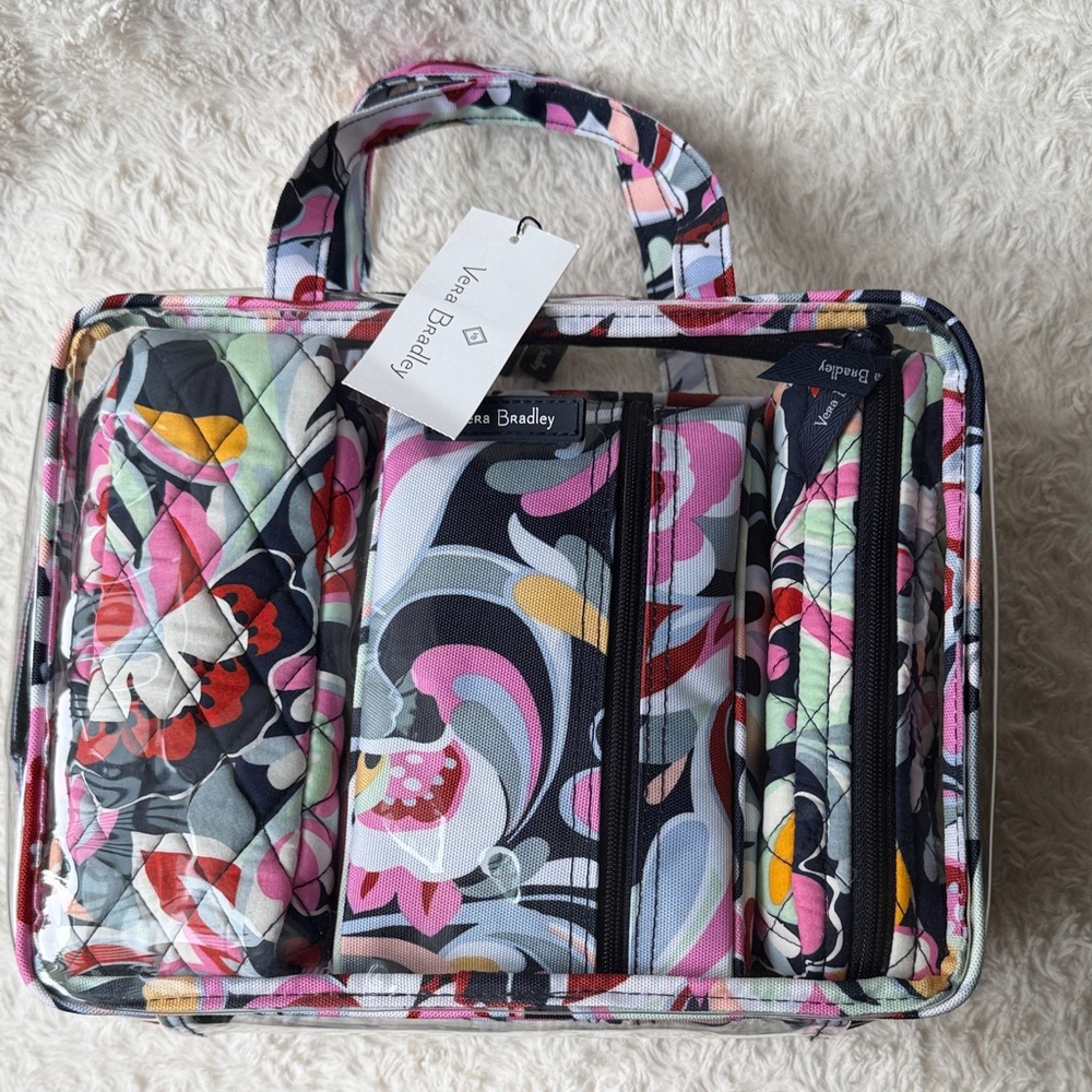 Vera Bradley Quilted Floral Organizer. 4pc
Large toiletry.
